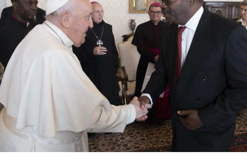 Le Pape François reçoit au Vatican les Artistes de la Diaconie de la Beauté